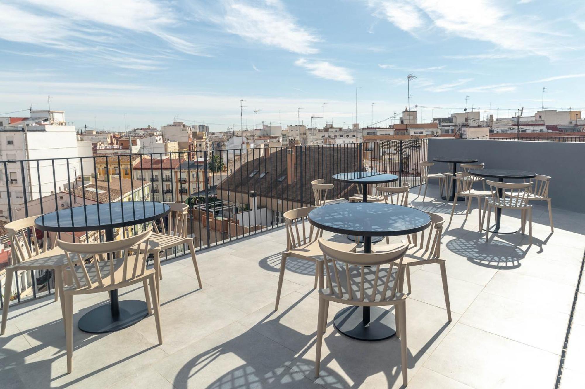 Limehome Valencia Carrer De Sant Jacint ภายนอก รูปภาพ