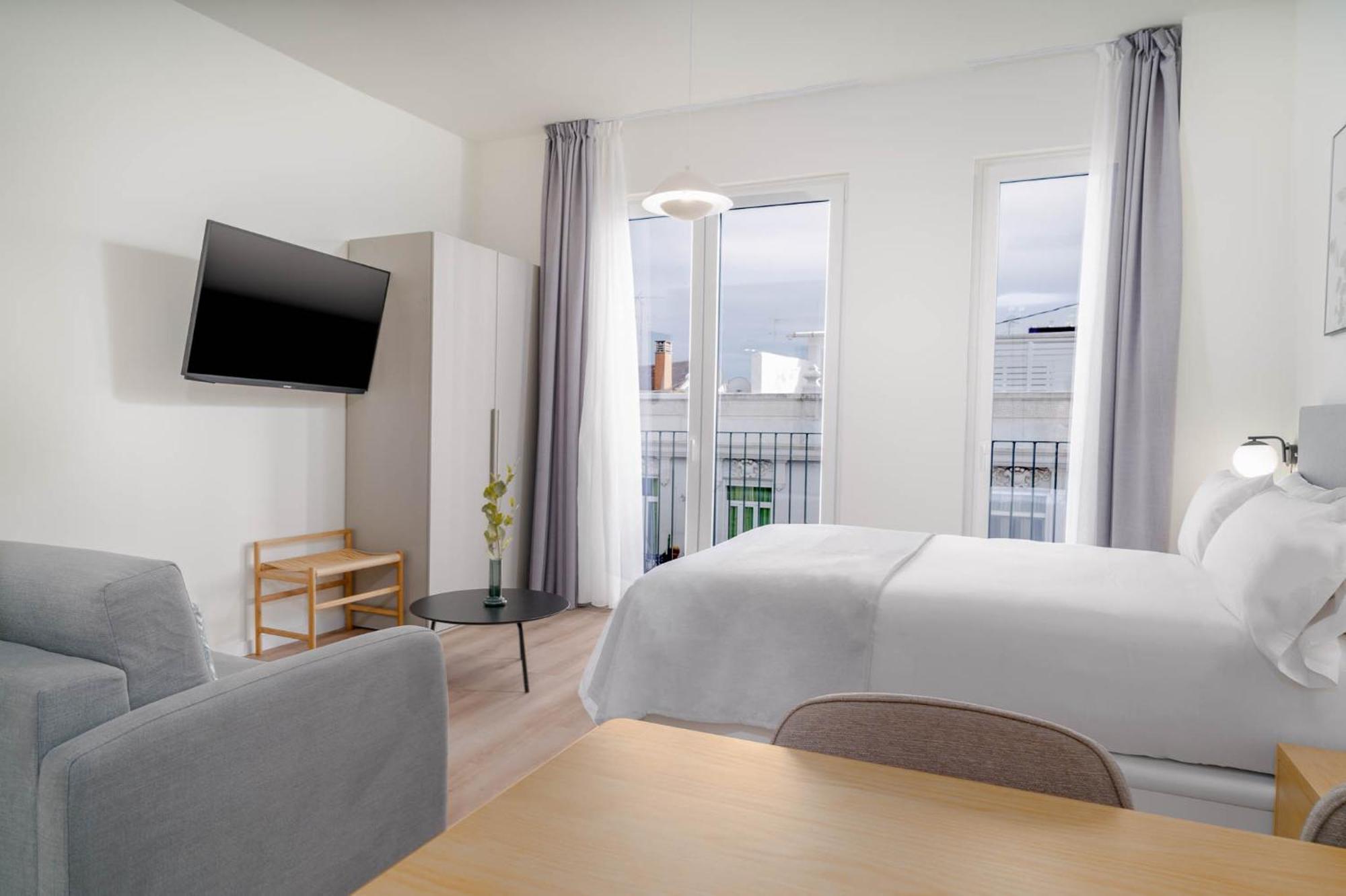 Limehome Valencia Carrer De Sant Jacint ภายนอก รูปภาพ