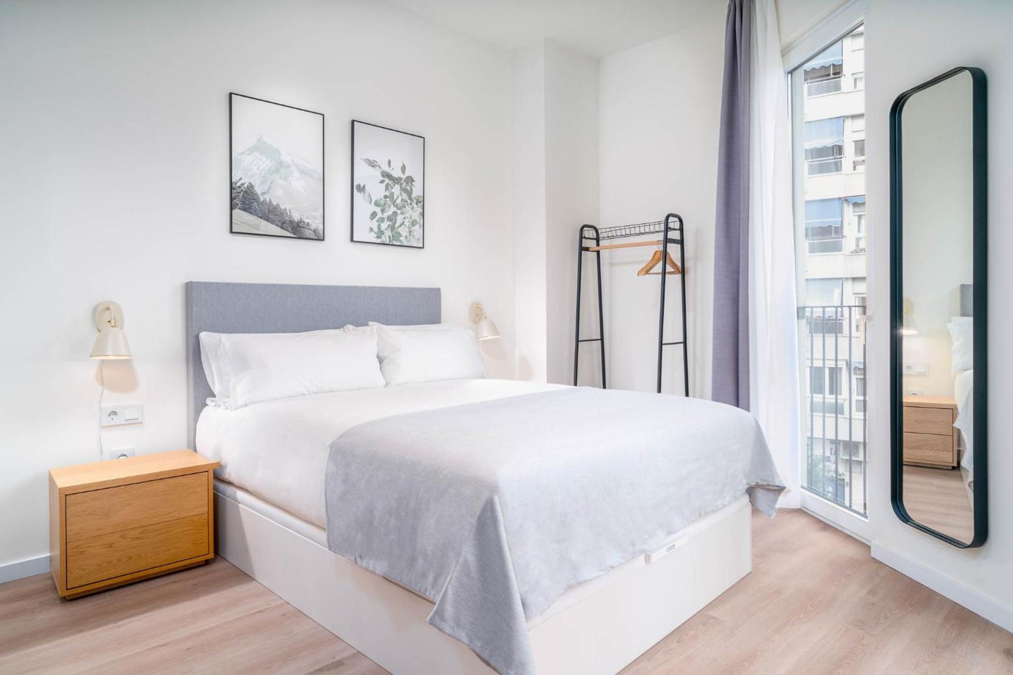 Limehome Valencia Carrer De Sant Jacint ภายนอก รูปภาพ
