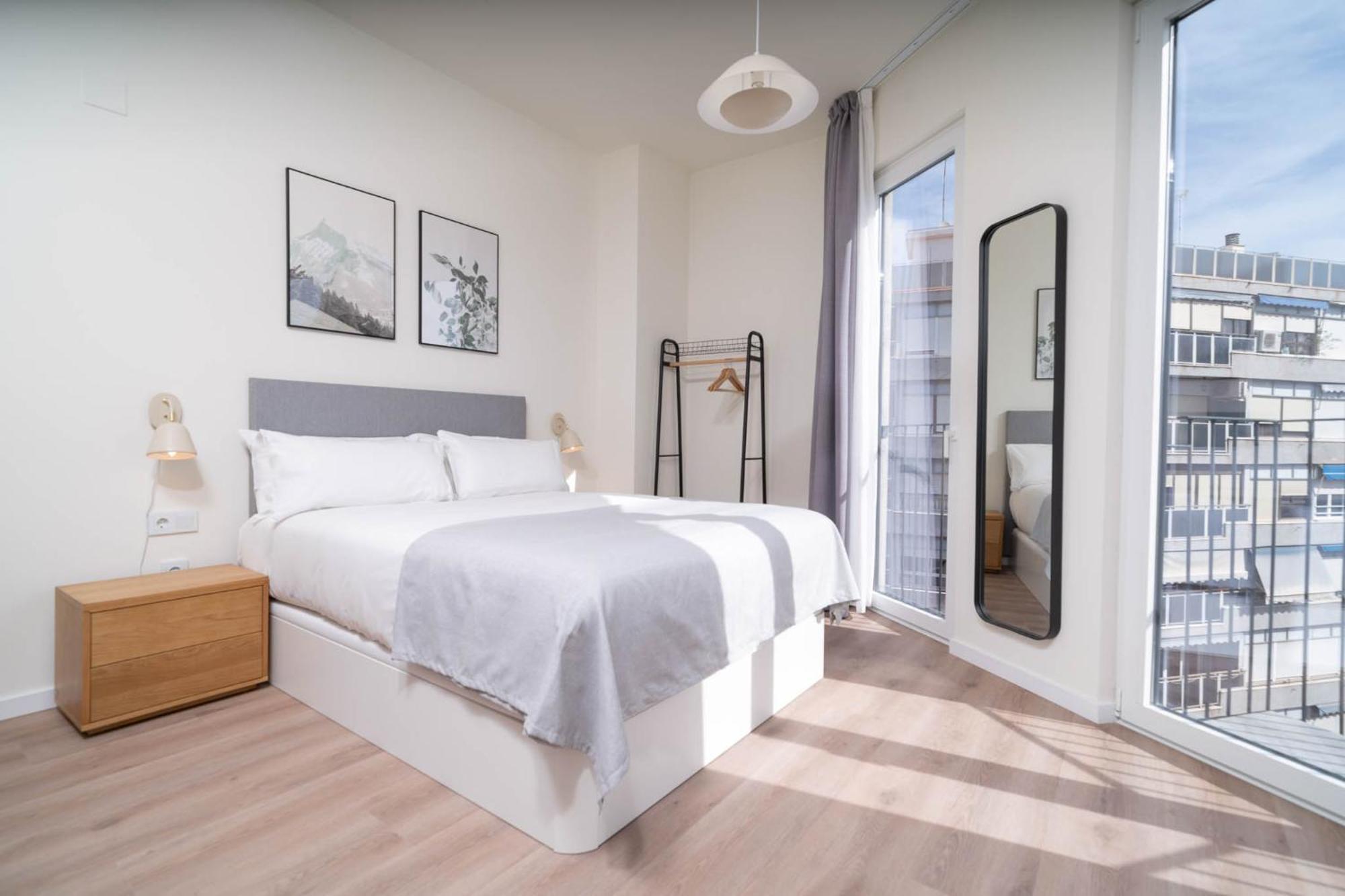 Limehome Valencia Carrer De Sant Jacint ภายนอก รูปภาพ
