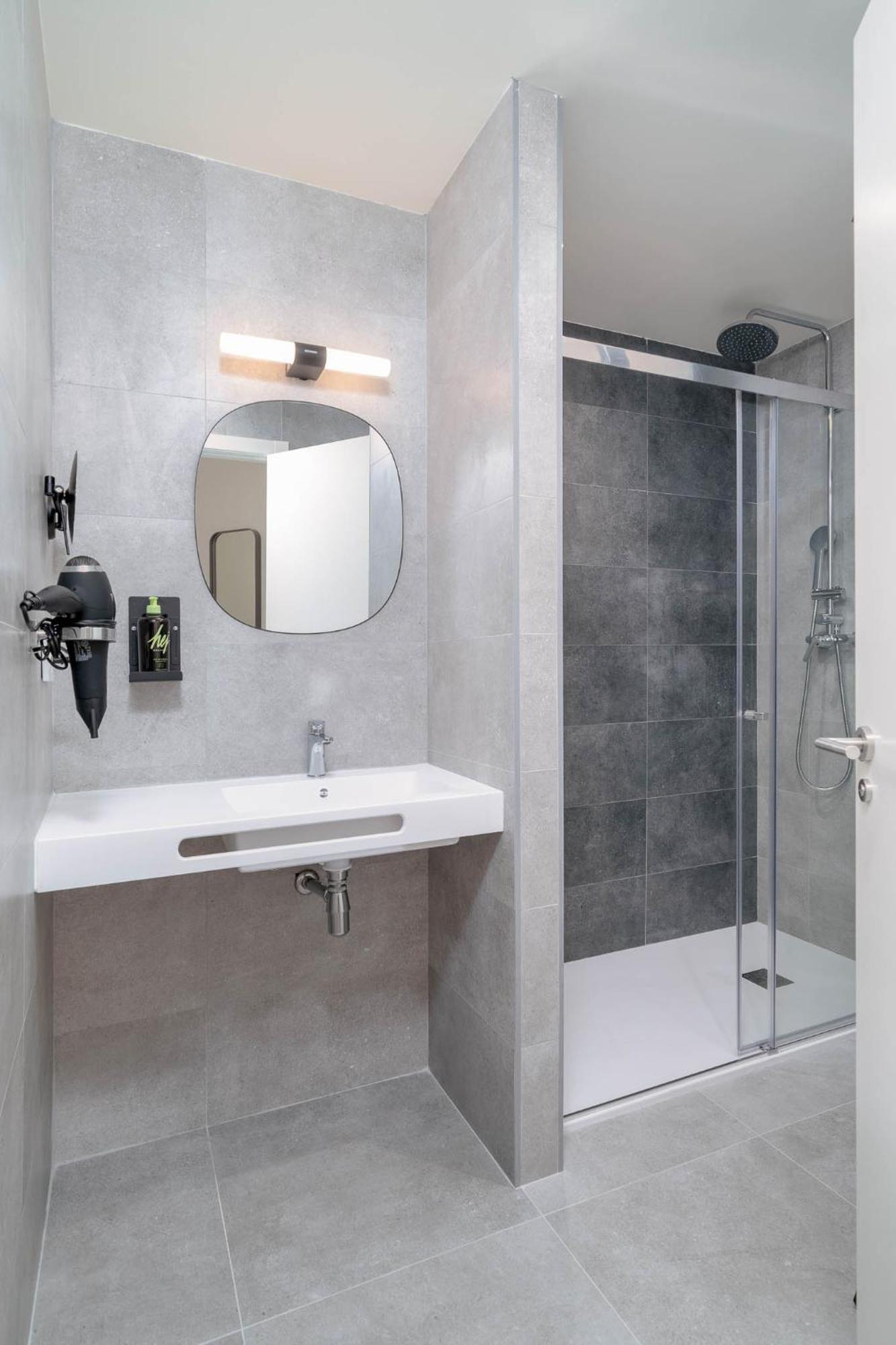 Limehome Valencia Carrer De Sant Jacint ภายนอก รูปภาพ